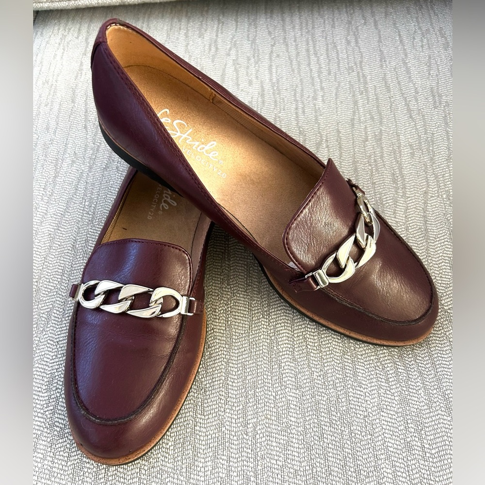 Life Stride Velocity 2.0 Pinot Noir Burgundy Chain Loafers Size 8N